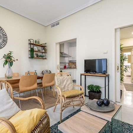 San Pablo Premium Suites Севиля Екстериор снимка