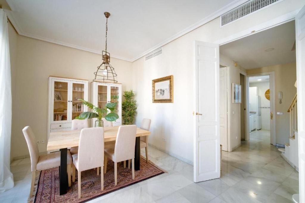 San Pablo Premium Suites Севиля Екстериор снимка