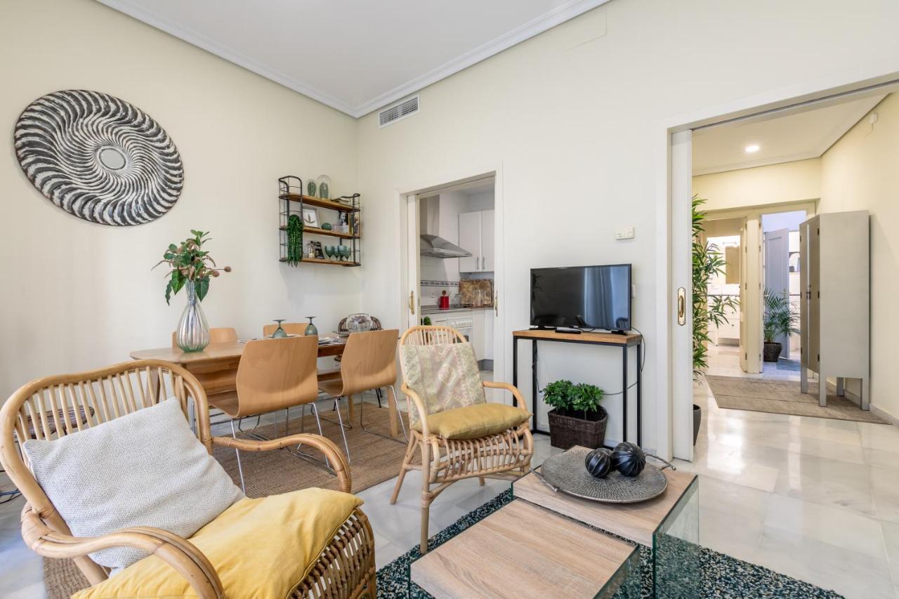 San Pablo Premium Suites Севиля Екстериор снимка
