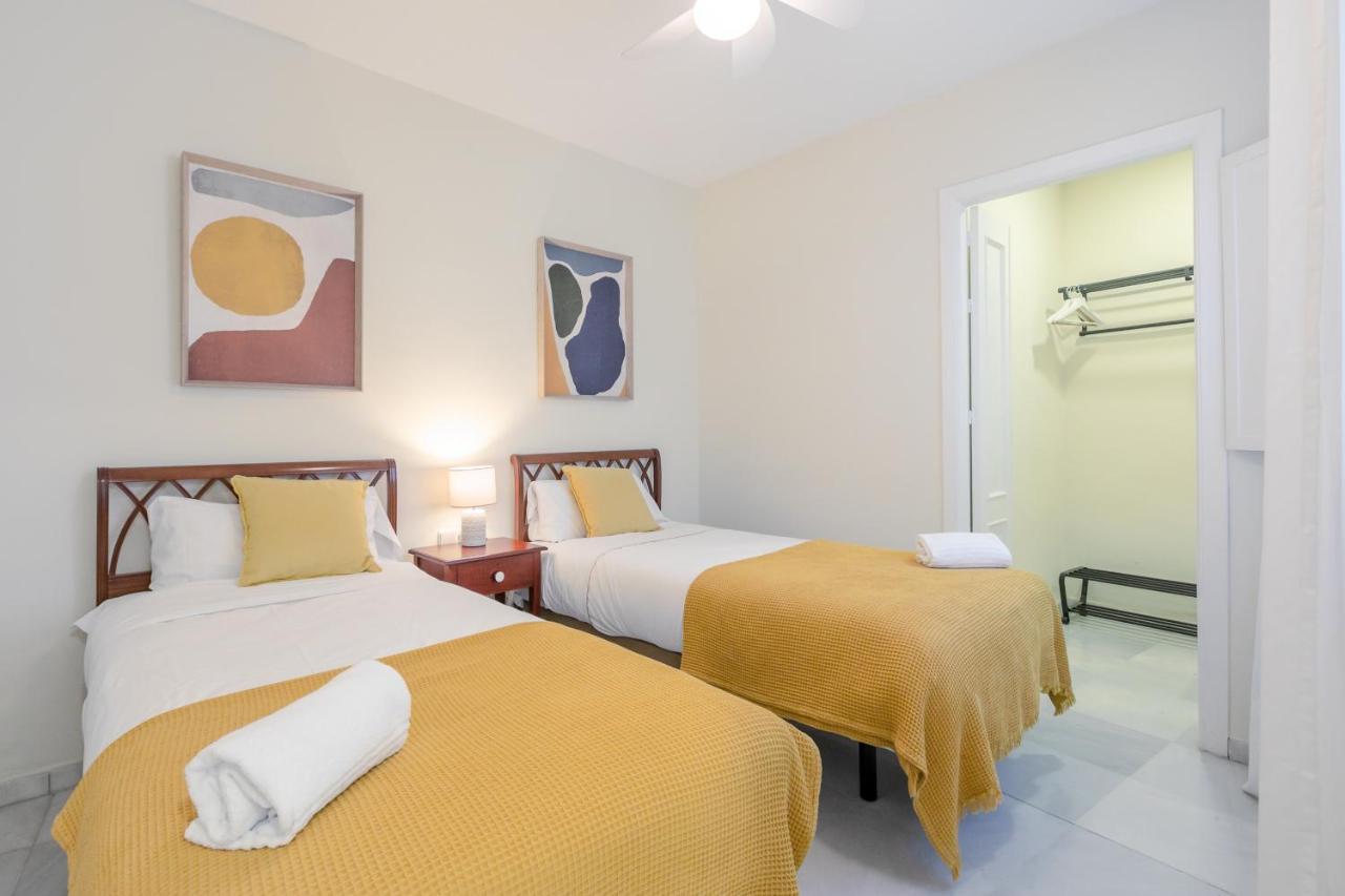 San Pablo Premium Suites Севиля Екстериор снимка