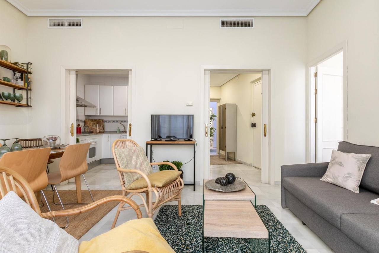 San Pablo Premium Suites Севиля Екстериор снимка