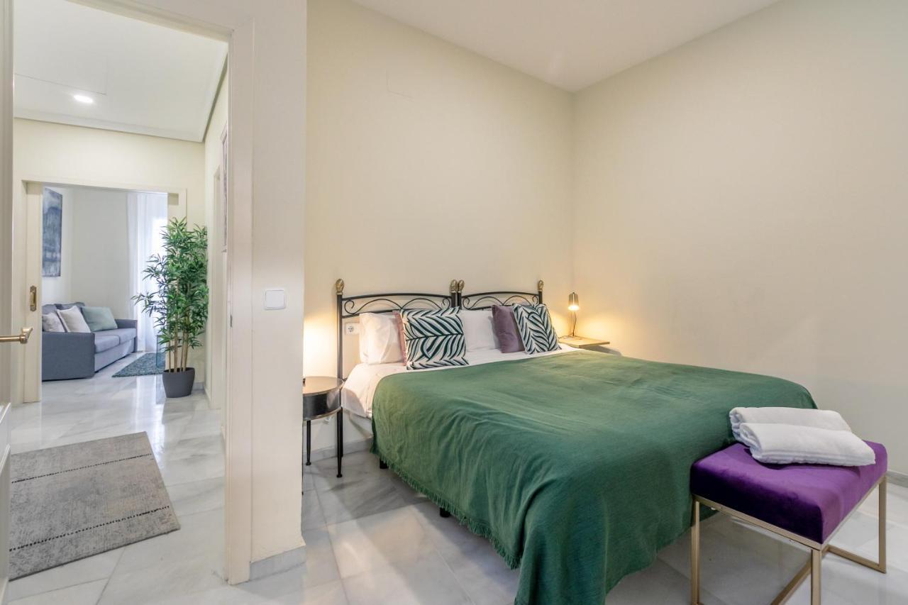 San Pablo Premium Suites Севиля Екстериор снимка